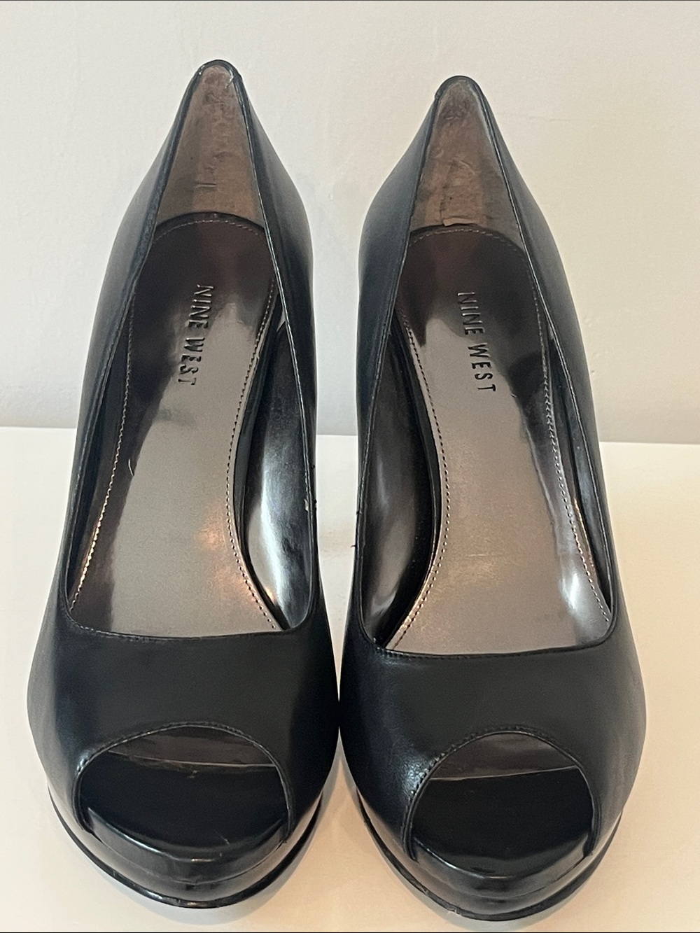 Vintage-Nine West Black Leather Peep-Toe Platform Heels- sz 8M